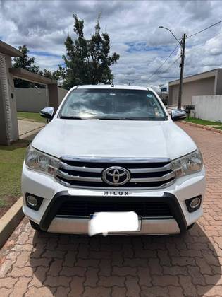 TOYOTA HILUX 2.8 SRV 4X4 CD 16V DIESEL 4P AUTOMÁTICO TOYOTA HILUX 2.8 SRV 4X4 CD 16V DIESEL 4P AUTOMÁTICO